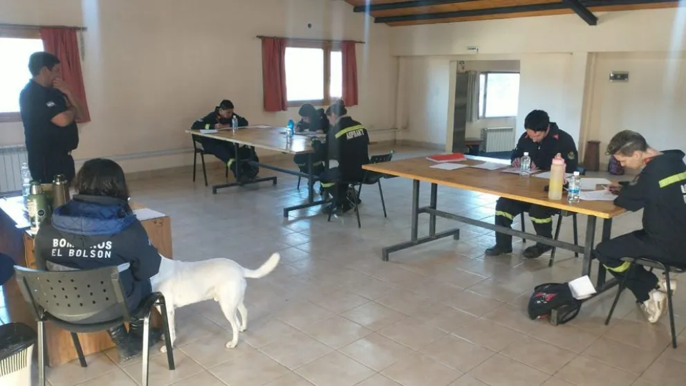 El cuartel de El Bolsón tiene nuevos bomberos voluntarios