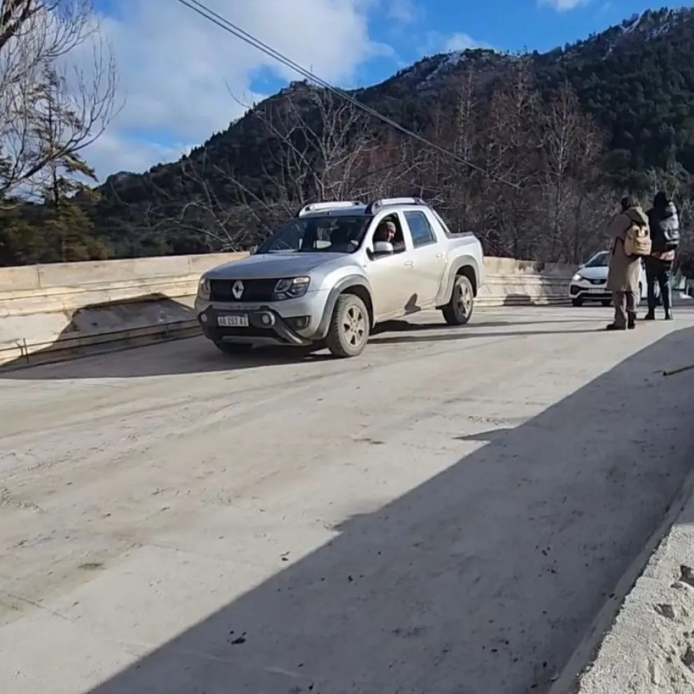 Inauguraron el puente Centenario en Villa Los Coihues 