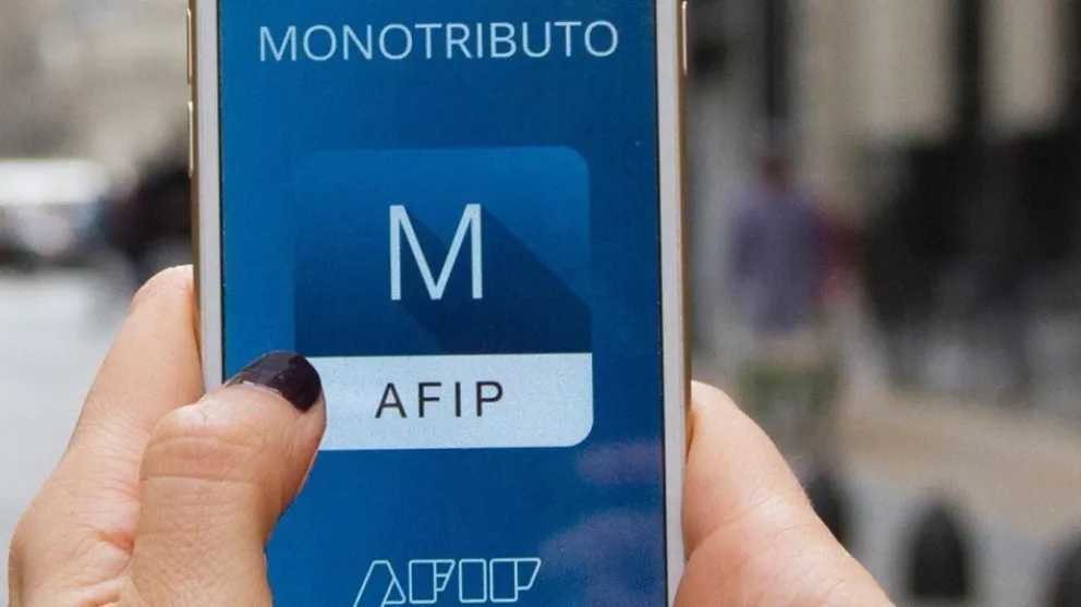 Anuncios de Massa: monotributistas quedarán exentos de pago durante 6 meses y acceso a un crédito