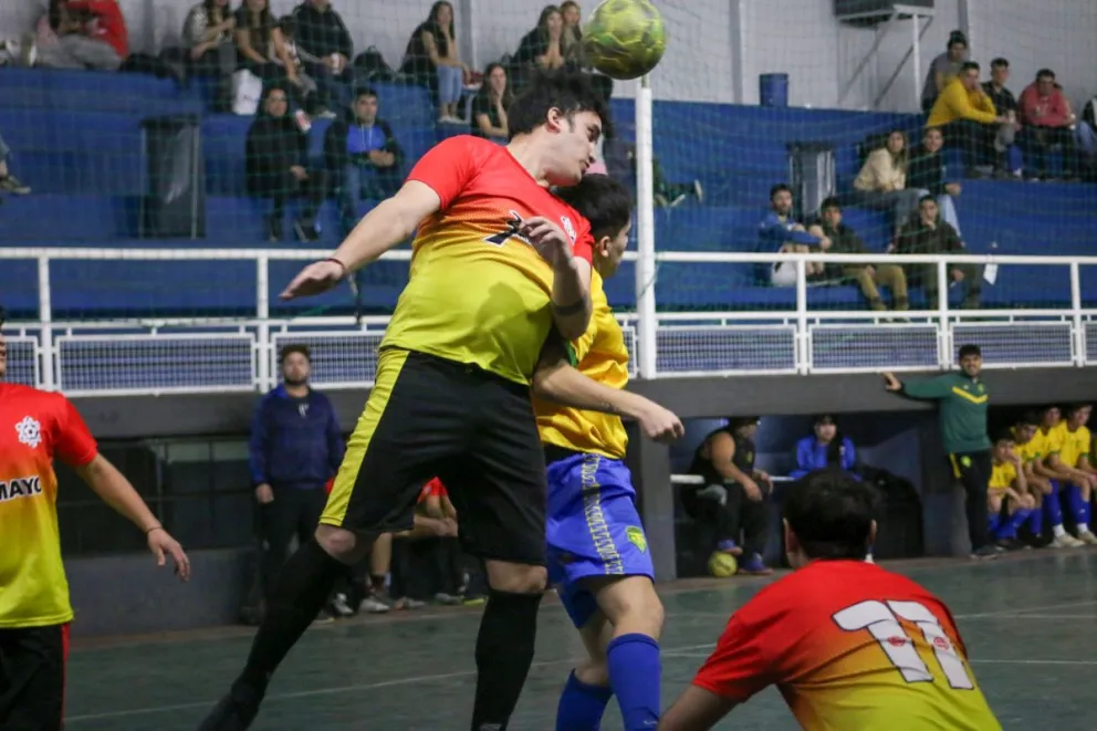El fútbol libre no detiene su gran marcha