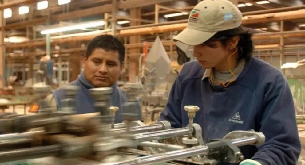 El Gobierno anunció el pago de un bono de 60 mil pesos para trabajadores