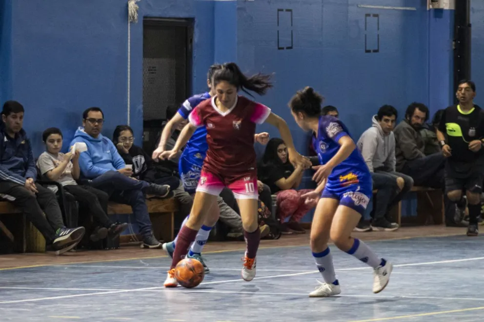 El Team, Estrella, Pepona y Al Margen a la semifinal