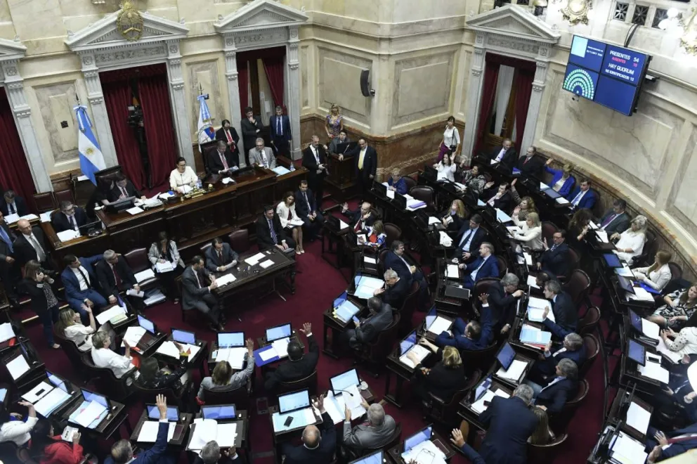 Senado debate la polémica reforma de la Ley de Alquileres