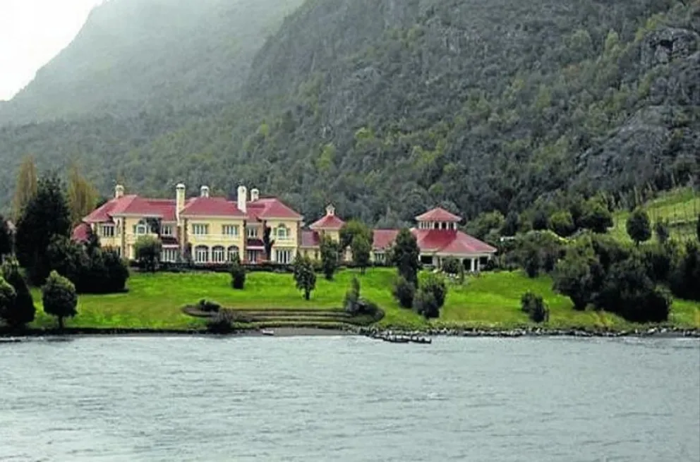 Encuentro cultural por un camino libre a lago Escondido