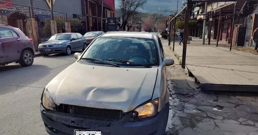 Remisero recibió una golpiza por agarrar un pozo