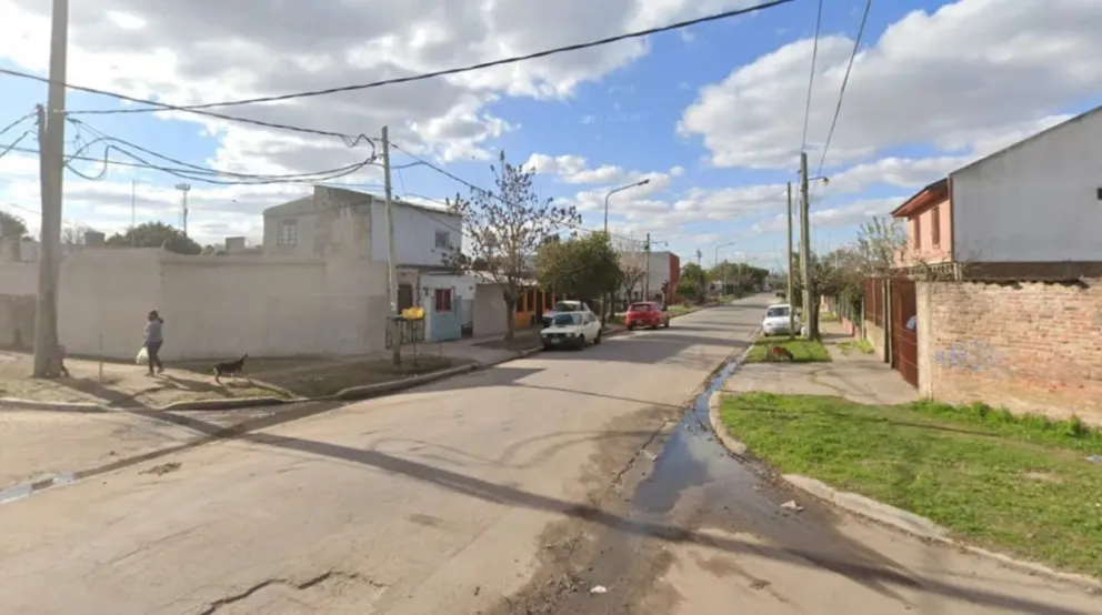 Detuvieron a una mujer por arrojar al piso a su bebé de 8 meses cuando intentaba usurpar una casa