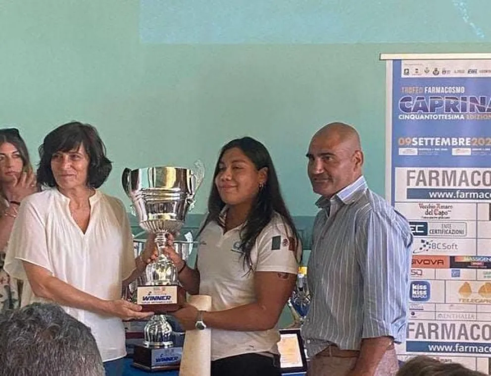 Mayte Puca campeona en la maratón Capri - Napoli