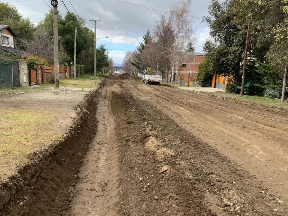 Municipio de Bariloche comenzó la obra de pavimentación de la calle 24 de Septiembre