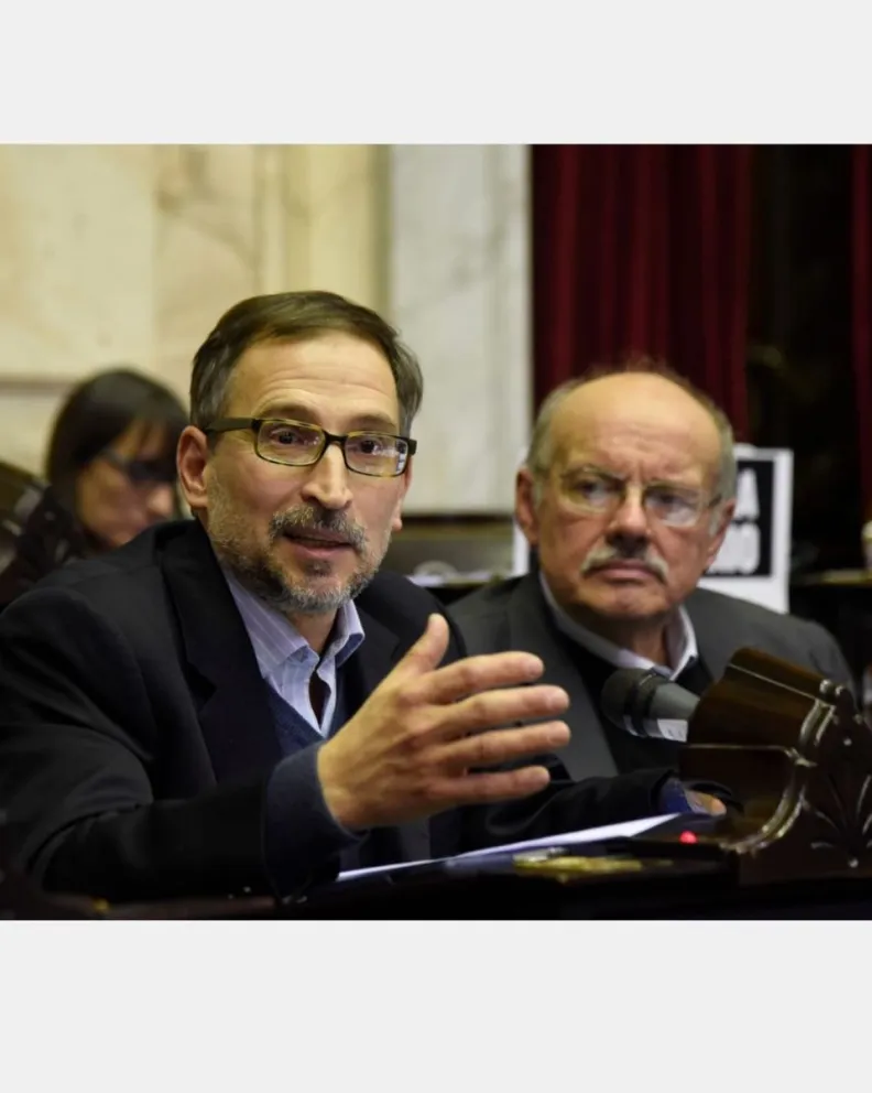 Agustín Domingo propone no posicionarse en "la vereda de enfrente tirando piedras" 