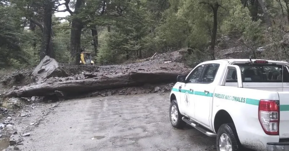 Se mantiene el cierre de caminos y senderos del Parque Nacional Nahuel Huapi