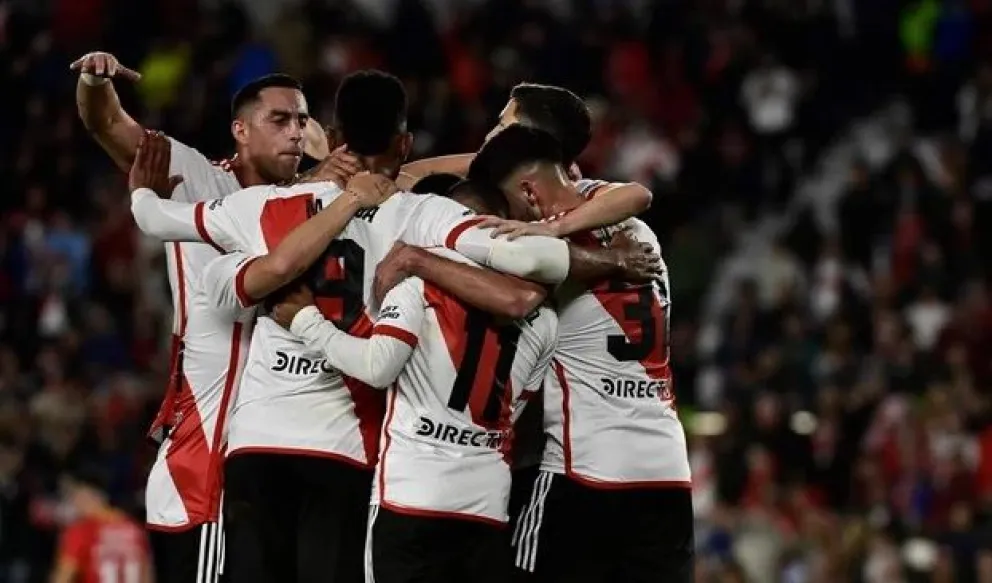 River venció a Arsenal y se acerca a la zona de clasificación