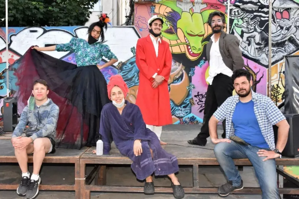 Destacan “grandes avances en la construcción de la sala de Teatro Pública”