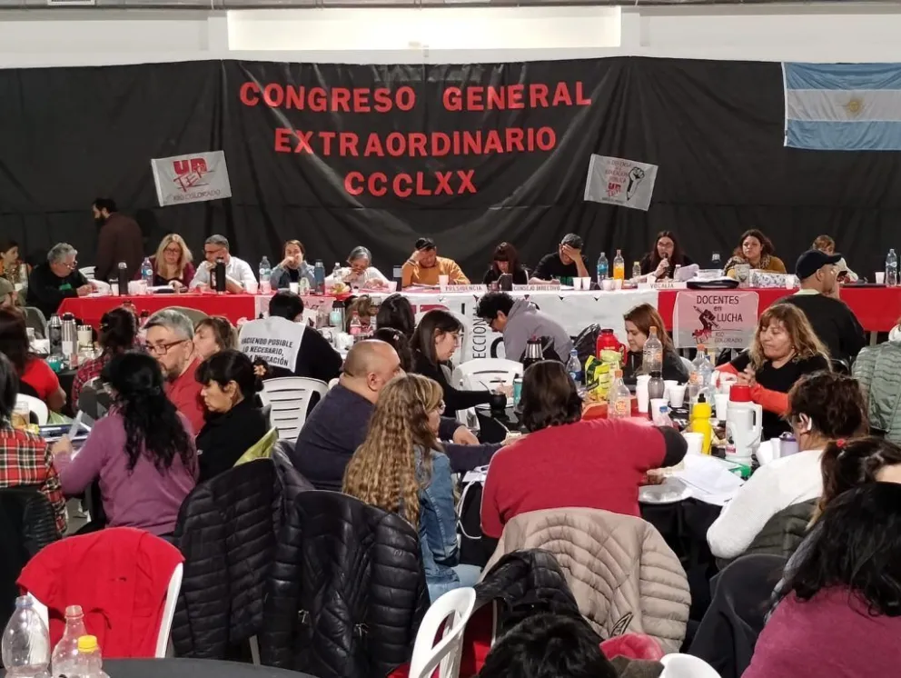 Docentes aceptan propuesta salarial con condicionamientos 