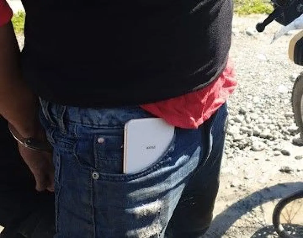 Detuvieron a un ladrón que circulaba con un iPhone recientemente robado 