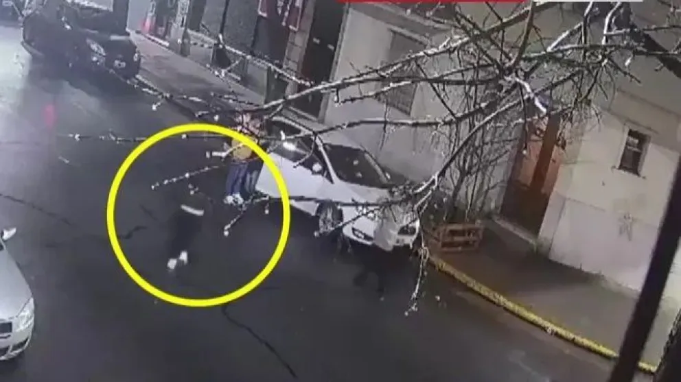 Sicarios matan a balazos a hombre delante de su pequeño hijo que queda herido y en estado de shock