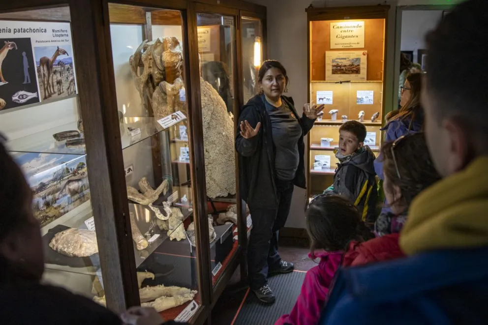 Visitar el Museo Paleontológico Bariloche es la opción en este feriado