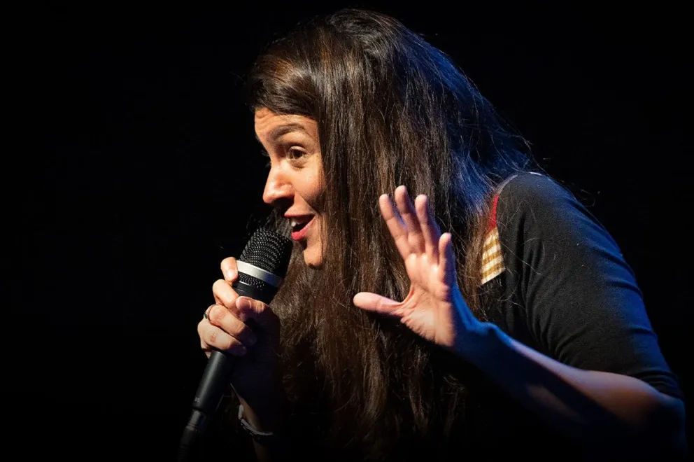 Camila Warner amplía sus “Fronteras”