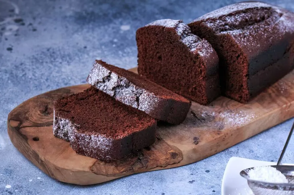 Para la merienda: budín con chocolate y nueces