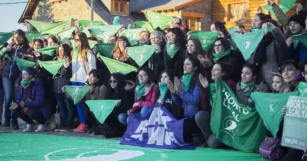 En Bariloche también habrá actividades por el 28S, en defensa de los pañuelos verdes