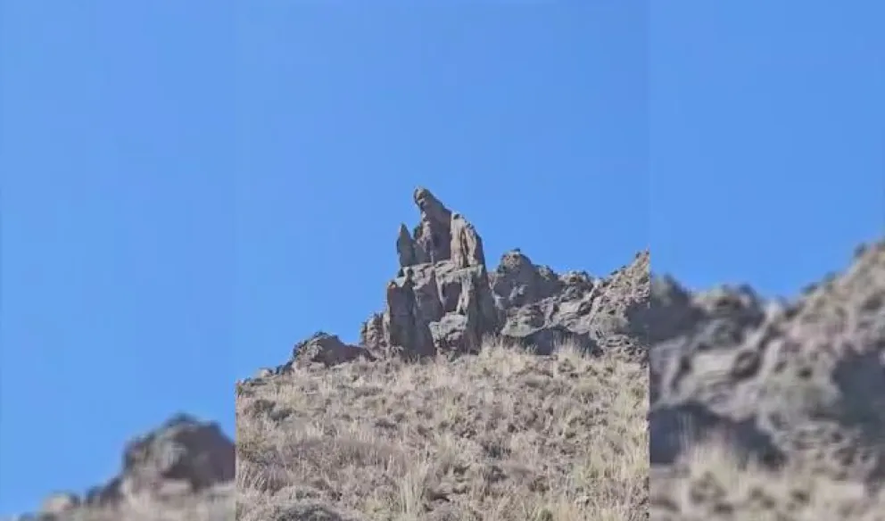 Video: Una enorme piedra con la forma de "Jesús y su manto" sorprendió a un turista