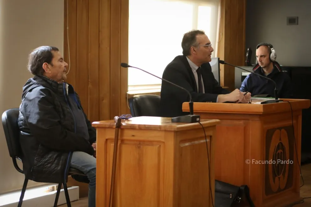 Alud en Villa Huinid: el arquitecto pagará 300 packs de leche y hará tareas comunitarias
