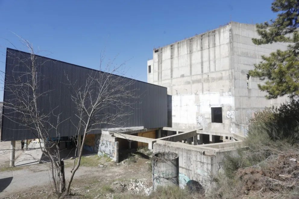Detallaron los avances en el teatro público de Bariloche