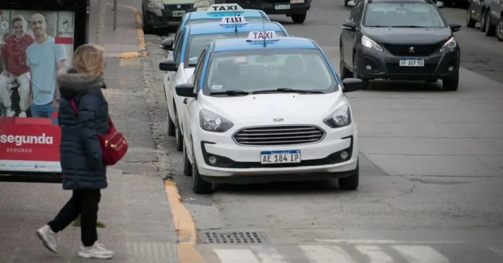 Desde el lunes aumenta el taxi en Bariloche: ¿a cuánto se va?