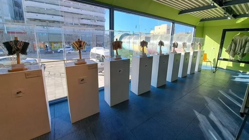 A partir de este lunes se puede visitar la muestra del poncho