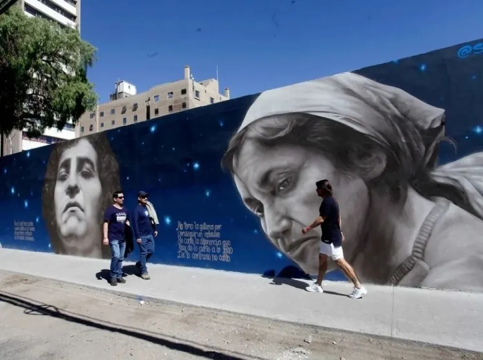 “En el cumpleaños de Violeta Parra homenajeamos a Víctor Jara”