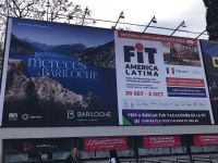 “Te merecés Bariloche”, la nueva campaña de EMPROTUR que brilla en Buenos Aires