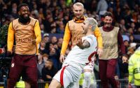 Mauro Icardi le dio la victoria al Galatasaray en Old Trafford