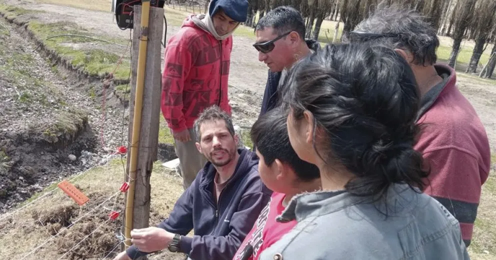 Continúan desarrollando el programa de energización rural
