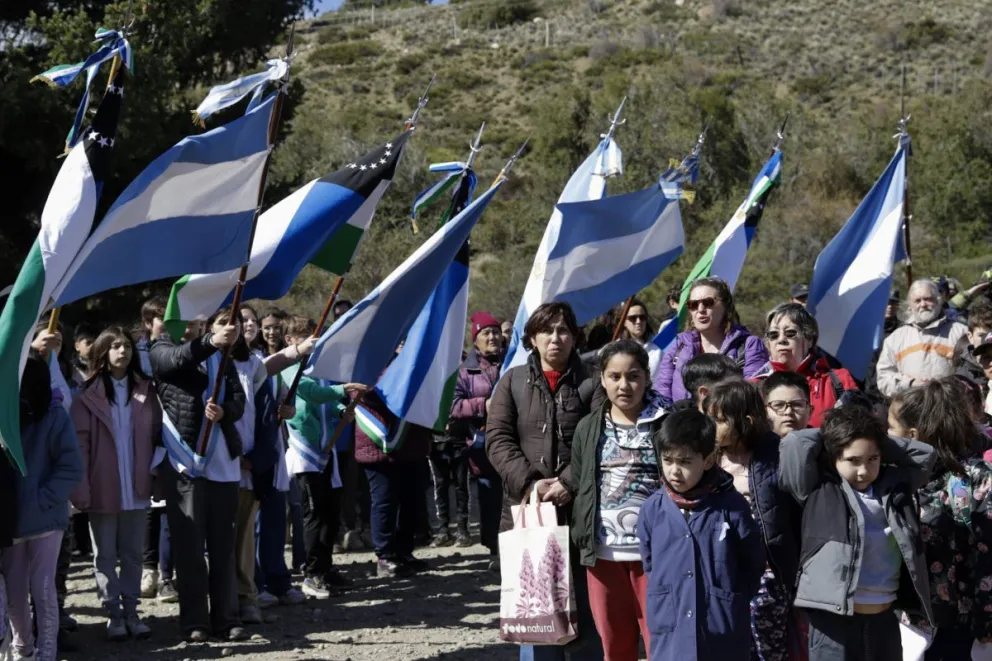 El Limay es un área protegida sin embargo, no hay una ley que prohíba hacer una represa