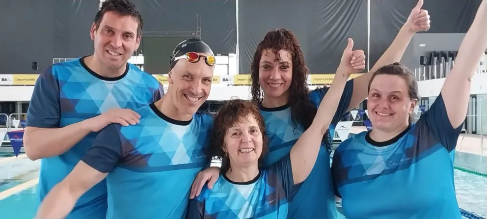 Bariloche presente en el Argentino de Natación Máster en Parque Roca