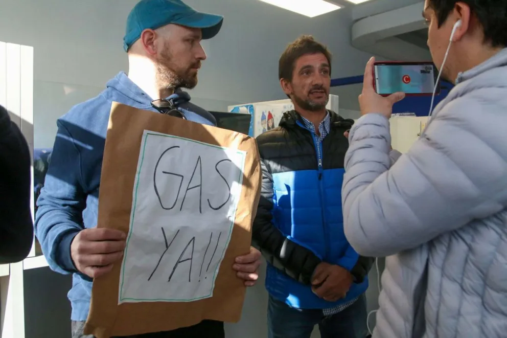 Por no contar con el servicio de gas natural, gastan como mínimo $94.000 por mes 