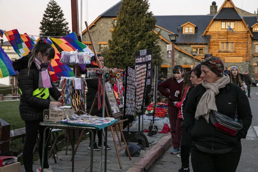 Venta ambulante en Bariloche. Endurecen el reclamo por fiscalización. Foto: archivo