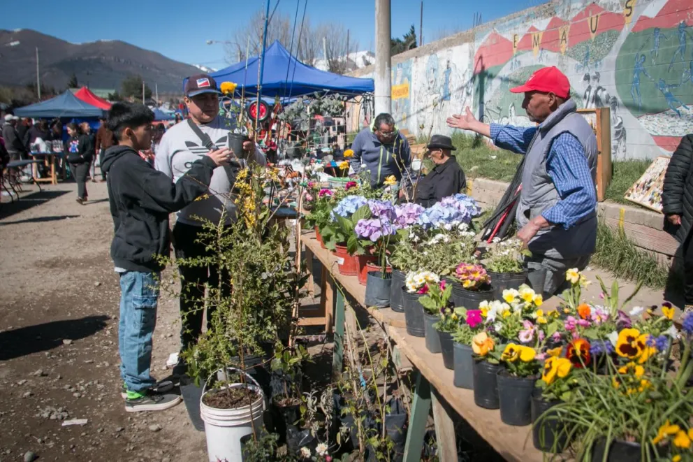 Día de la Madre en Bariloche: lo más pedido fueron flores y cosas dulces