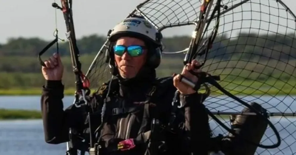 Un periodista de Chubut murió al caer de un parapente