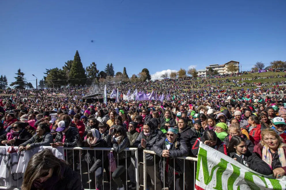 En fotos, así fue el concurrido cierre del Encuentro Plurinacional de Mujeres y Disidencias