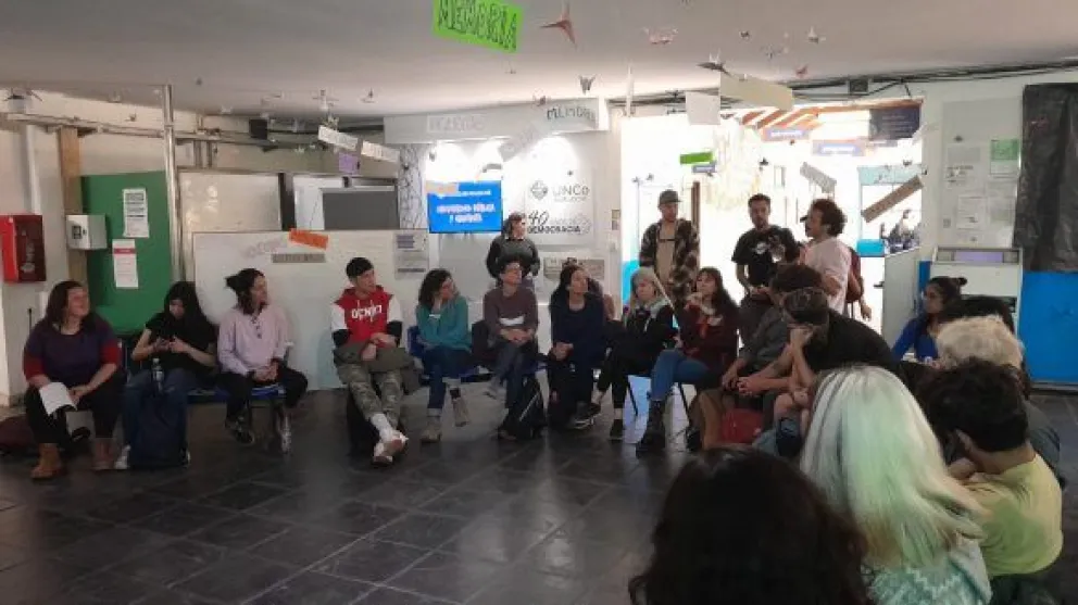 Actividades de la UNCo por los 40 años de democracia
