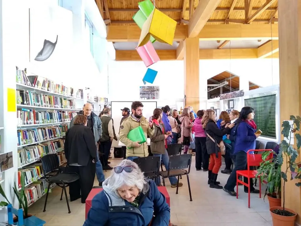 Fundación Furman reúne libros para biblioteca del Hospital Zonal