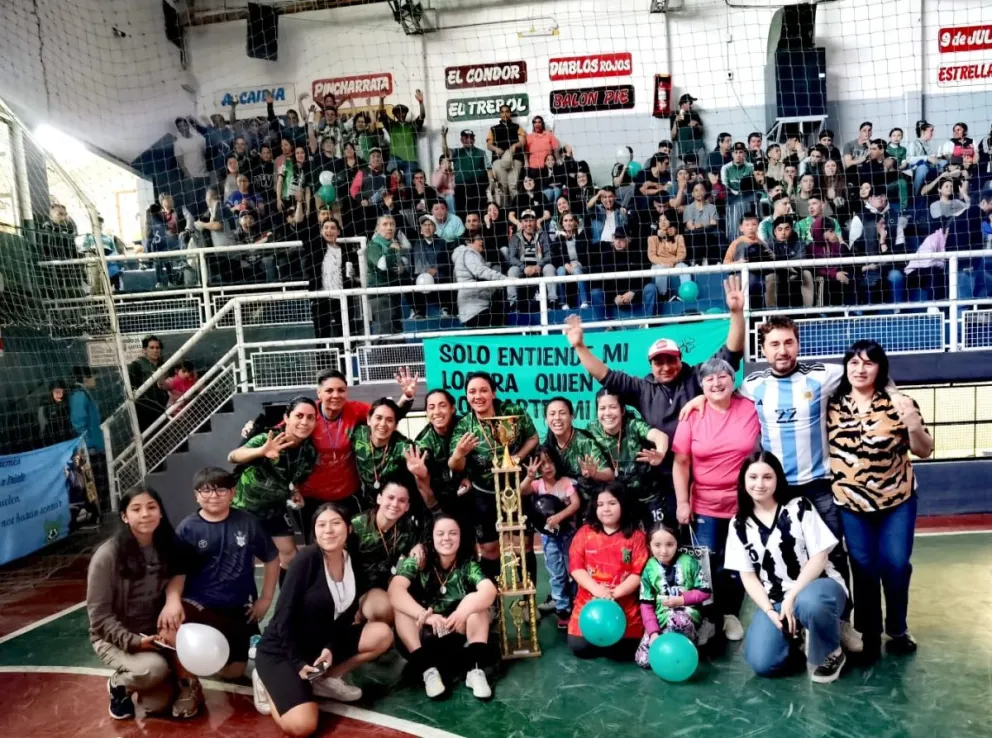 El Trébol B dio la vuelta en una fiesta de ADEFUL