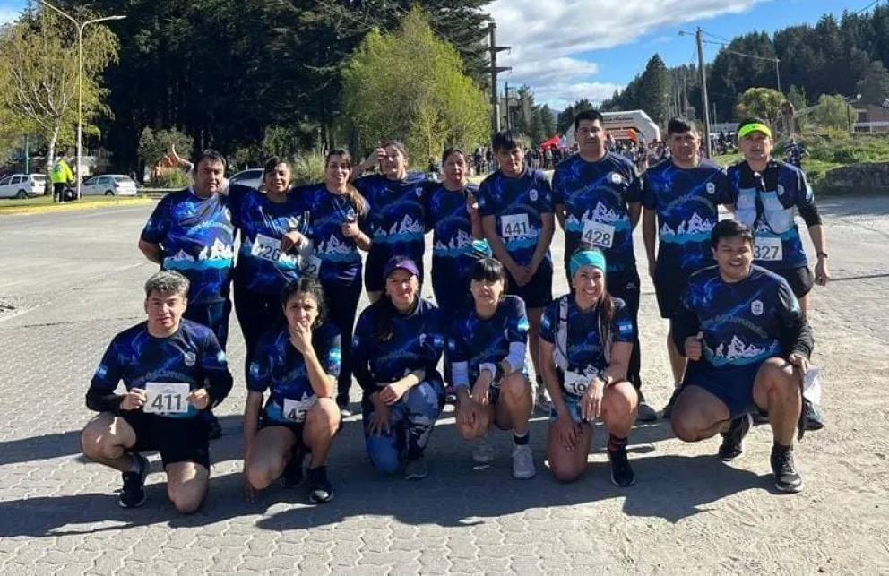Barilochenses de Team Running en el trail Cumbre del Currumahuida