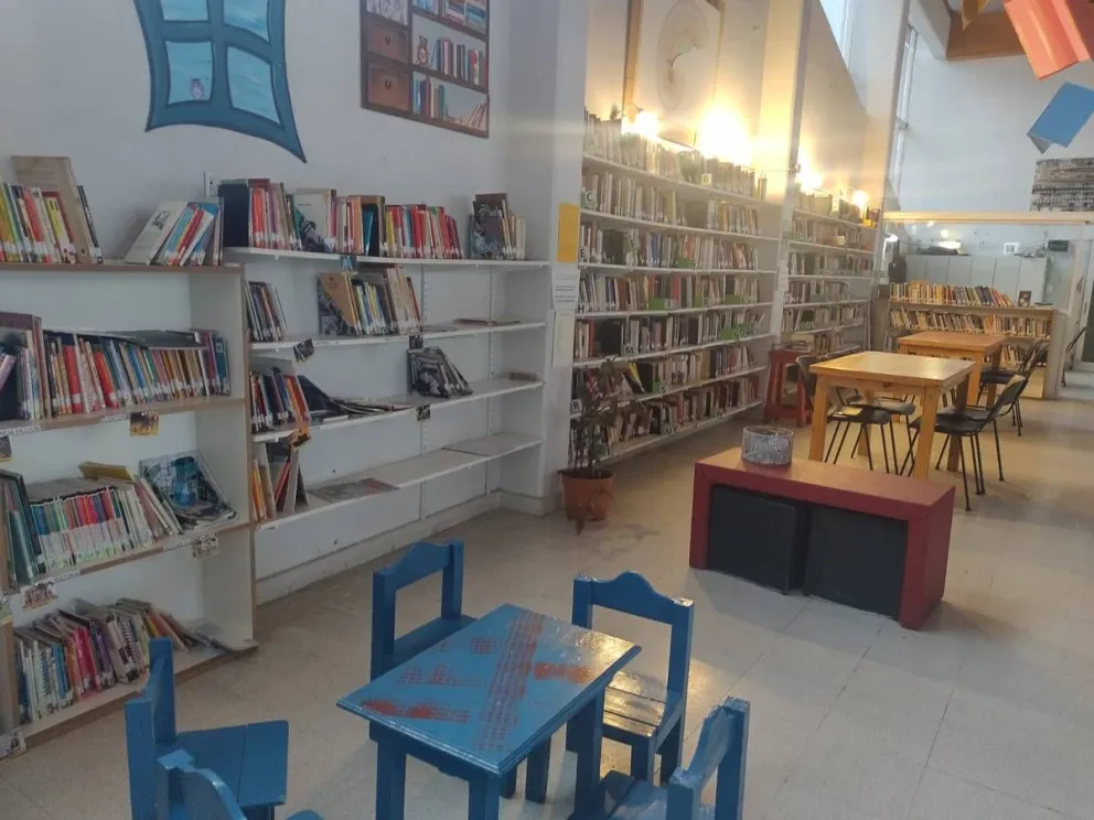 Teleférico Cerro Otto se suma a la colecta de libros para el Hospital Zonal Bariloche