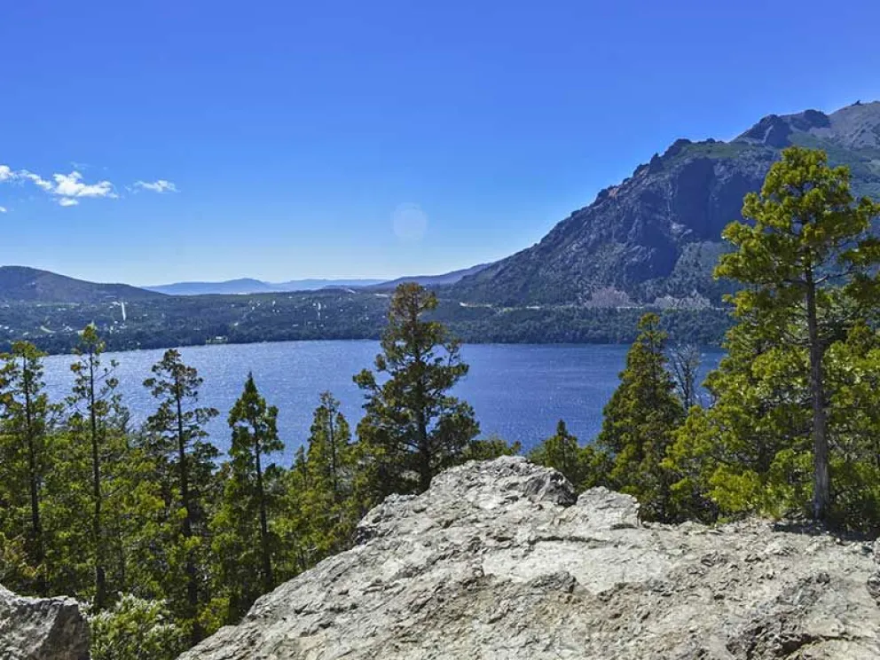Parques Nacionales comunica que solo se podrá estacionar en el sector más alejado del lago Gutiérrez
