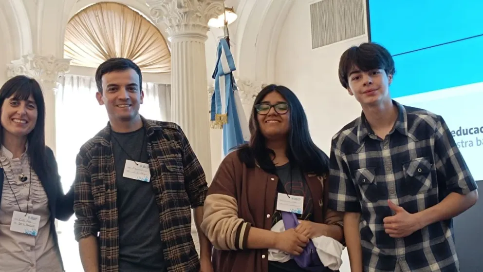 Ayuda en 3D: un proyecto que los alumnos realizan con felicidad
