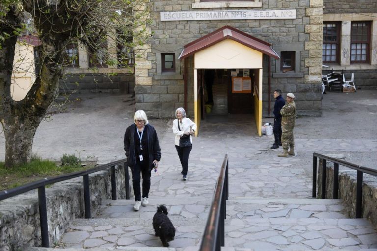 Por ahora no se registran inconvenientes en las escuelas de Bariloche ...