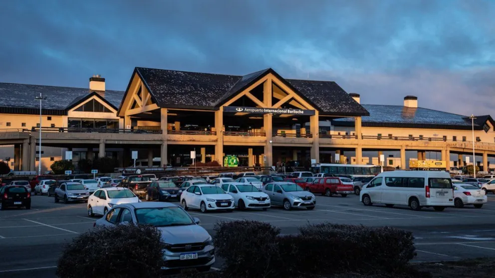 Retención de tareas afecta vuelos de JetSmart en Bariloche