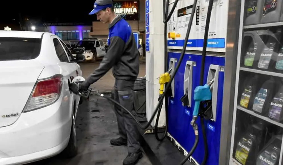 Aumentó la nafta pese al acuerdo del congelamiento de precios hasta fin de octubre 