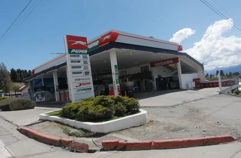 Con un arma blanca amenazó al playero de una estación y se llevó la recaudación
